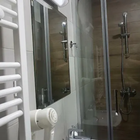 O&s Modern