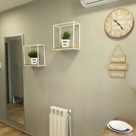 O&s Modern *