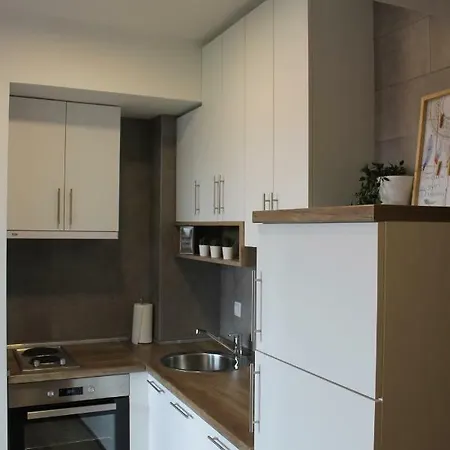 O&s Modern *